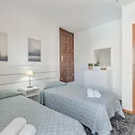 Golden Sun Penthouse Floritas شقة *